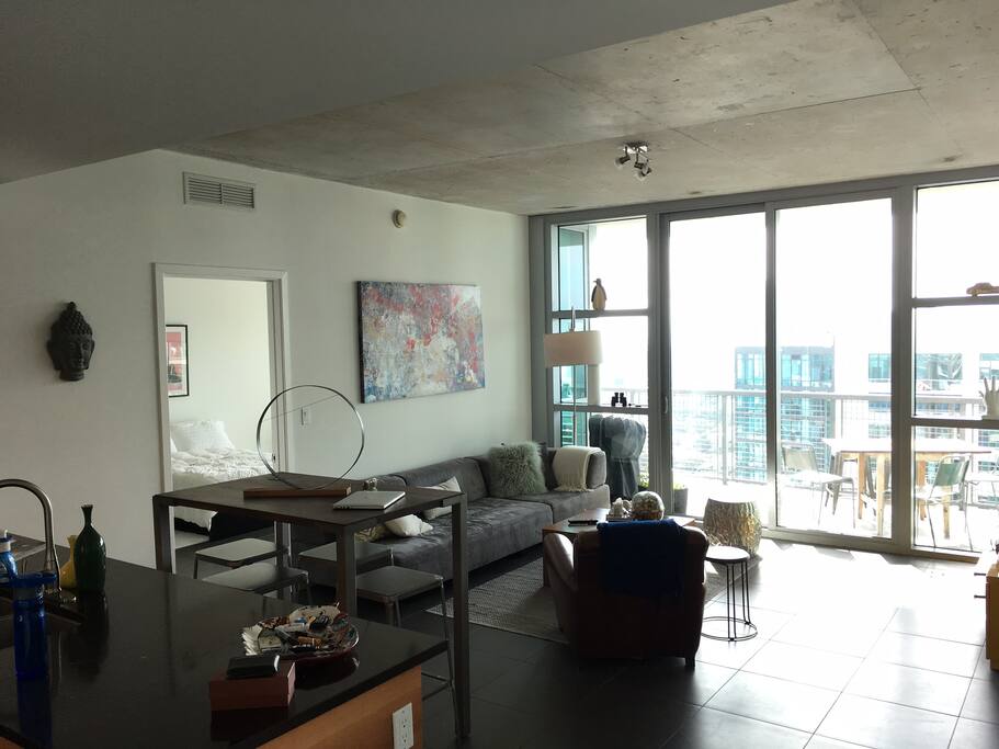 Living Room / Kitchen