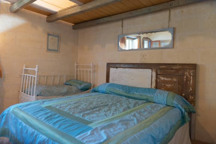 غرفة النوم 2