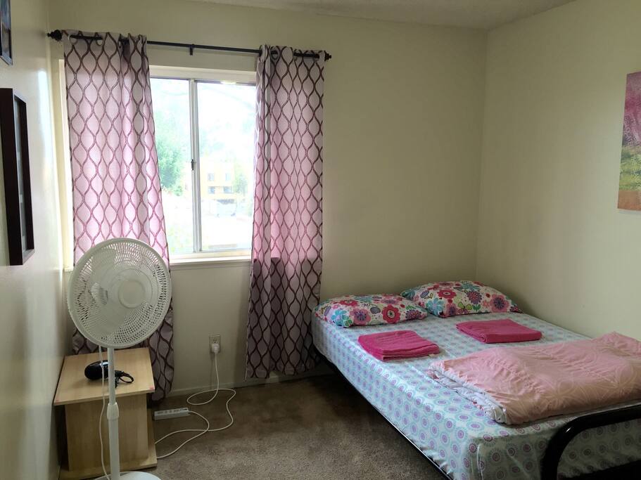 Beautiful Room Downtown LA. N2