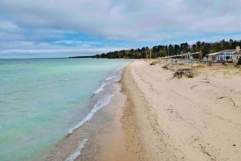 Beachfront retreat, accessibility and eco-friendly
