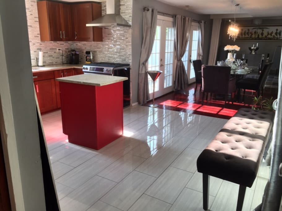 Open Kitchen w adjoining Dining Space, seats 12