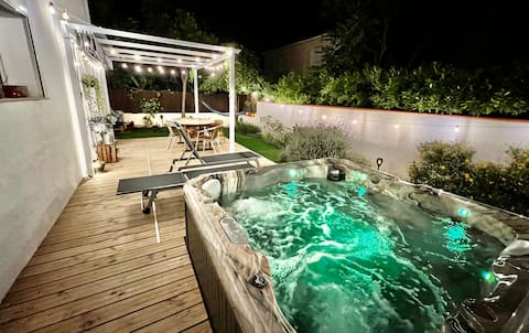 Exceptional accommodation / jacuzzi in the middle of Canet /4*