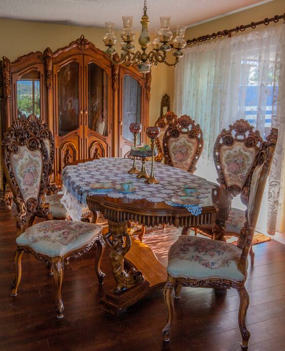 Shared dinning room