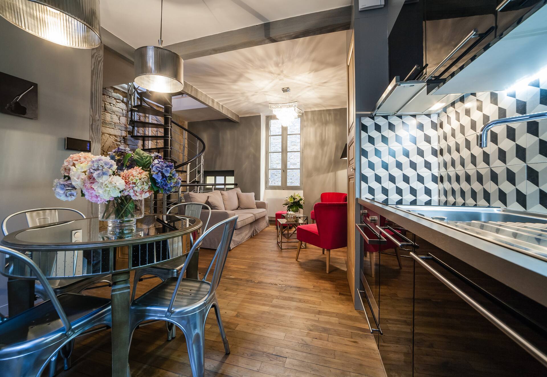 LE CLOS DE L'ABBAYE 4 * en el corazón de la Cité Médiale de Sarlat + Parking gratuito