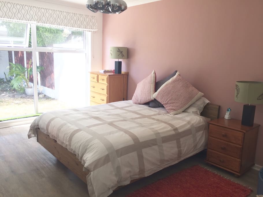 Main bedroom with en suite bathroom