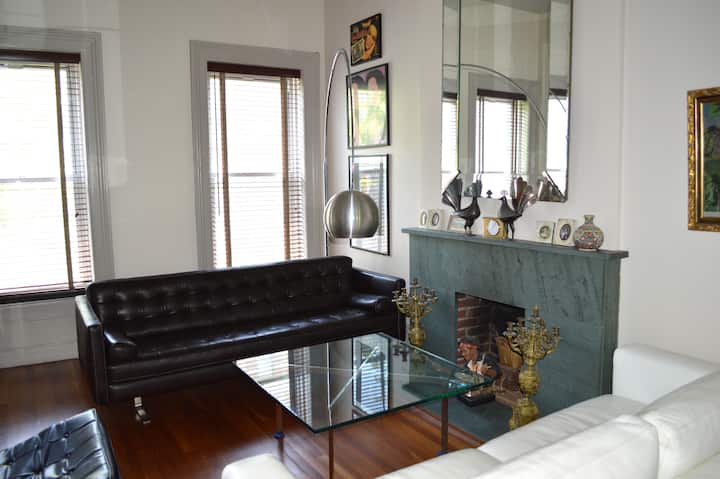 Large 1br In Private Floor By Times Square (3rd) - New York City