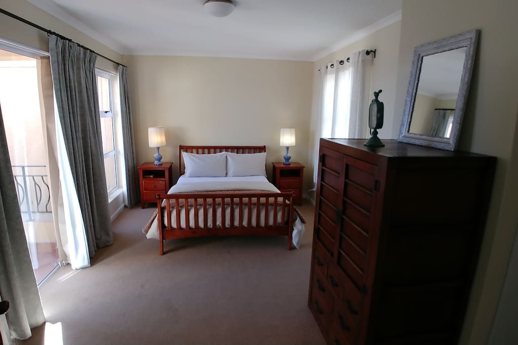 Main En-Suite bedroom