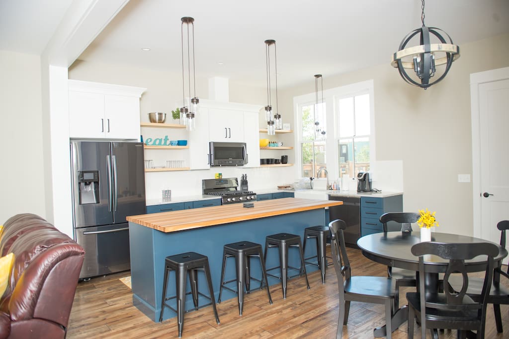 Bright and open kitchen/dining area