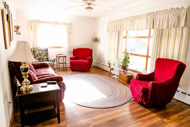 Tower Get Away #1 -  3 Br Duplex In Town . - Eagles Nest, MN