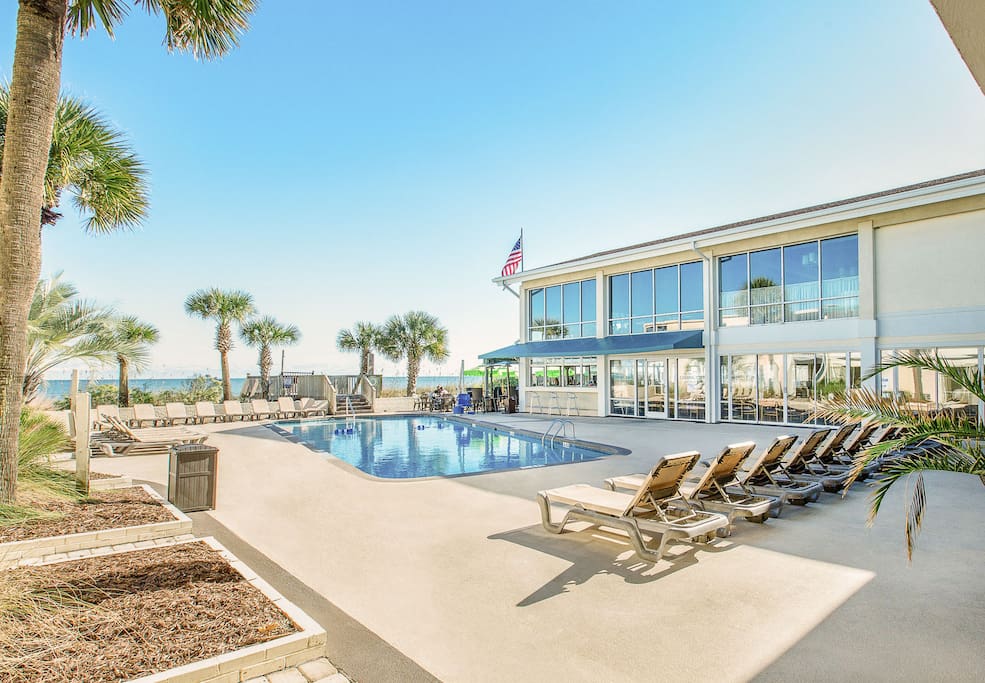 Cabana Restaurant and Pool