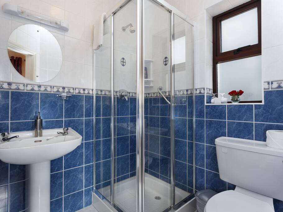 Ensuite Bathroom