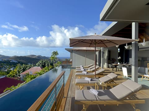 Villa Edunia, 3 to 4 bedrooms and 1 pool