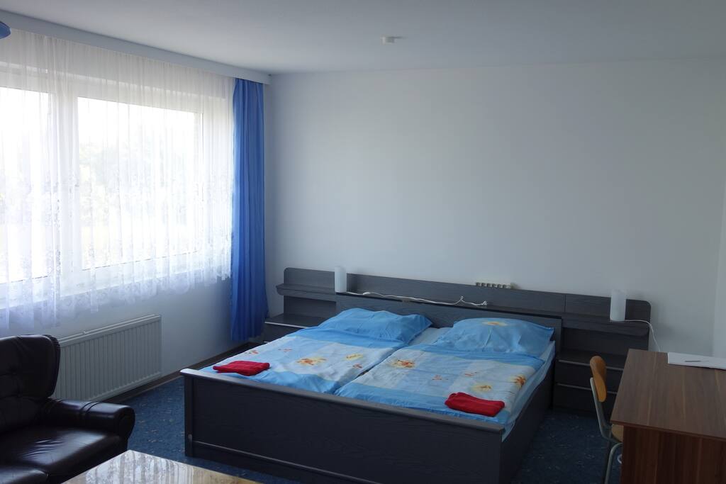 bed&living room