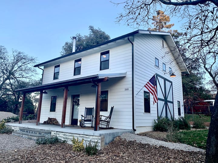 The White Barn *5 Min from Downtown Julian Houses for Rent in Julian