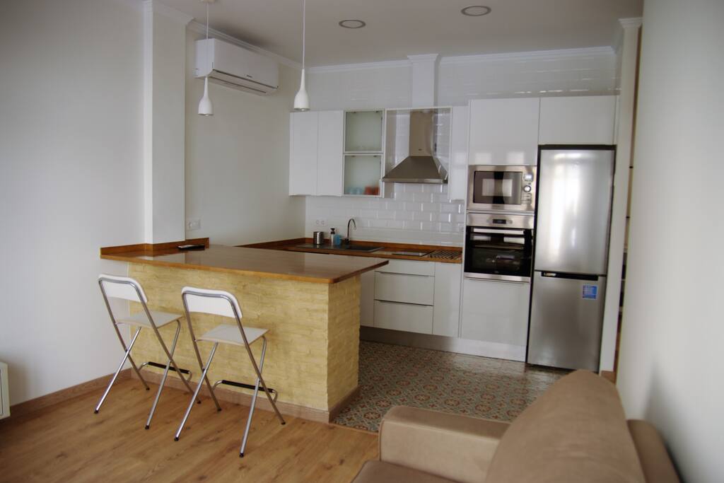 Cocina con barra americana