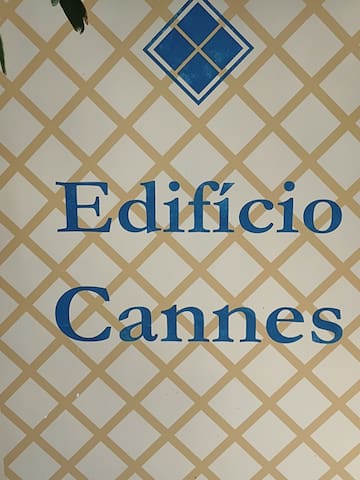 Apto com piscina no Recreio a 10 min da praia. Vem