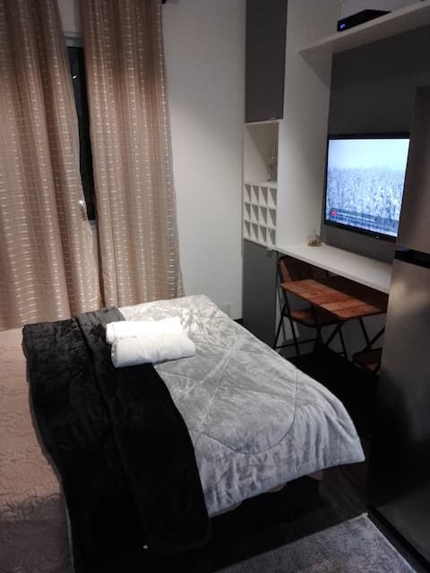 Popular Airbnb listing: Cozy studio in São Caetano do Sul, 1 parking space in São Caetano Do Sul