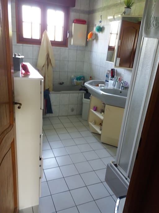 salle de bain commune