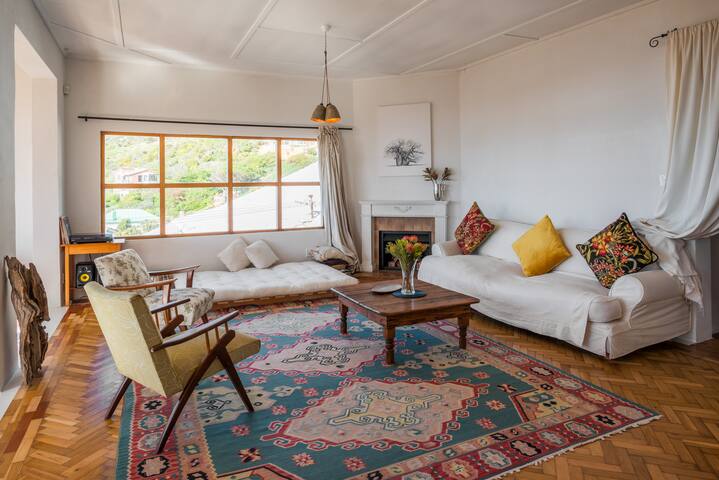 “Seaside Retreat” w/ Sauna+Eco Pool