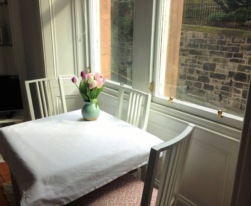 Dining space has plenty room for 2 people