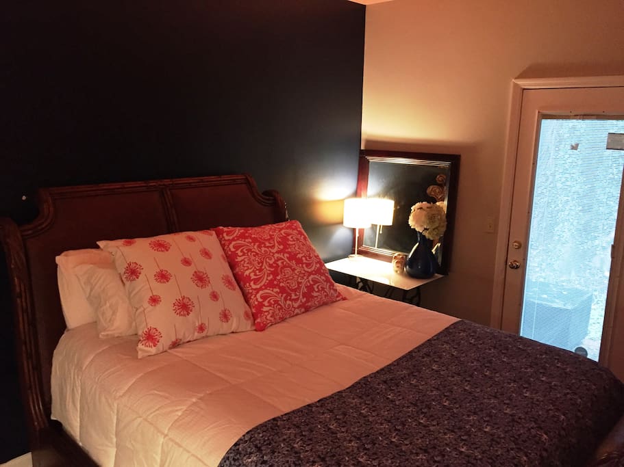 Master bedroom on first floor. Queen bed.