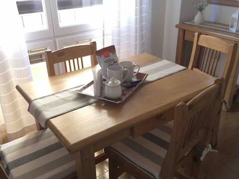 Top performing Airbnb: LA PERLA I: A bright and central studio in Partido De General Pueyrredón