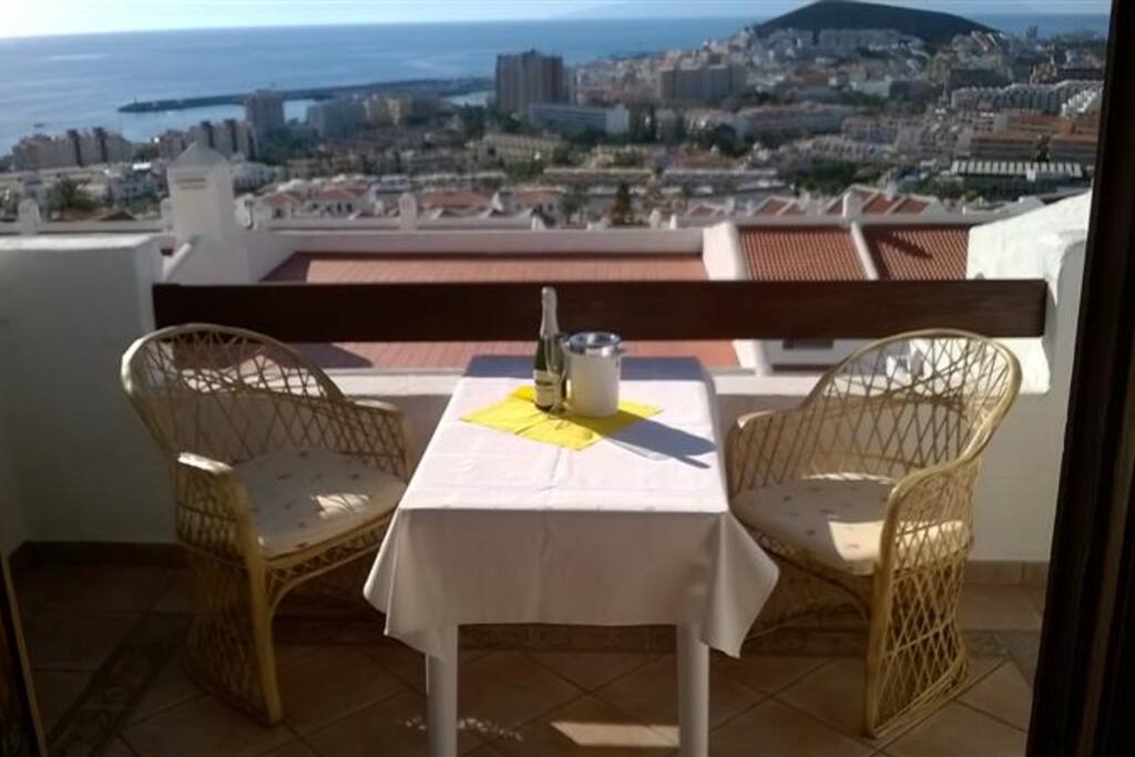 Sunny breakfast outside