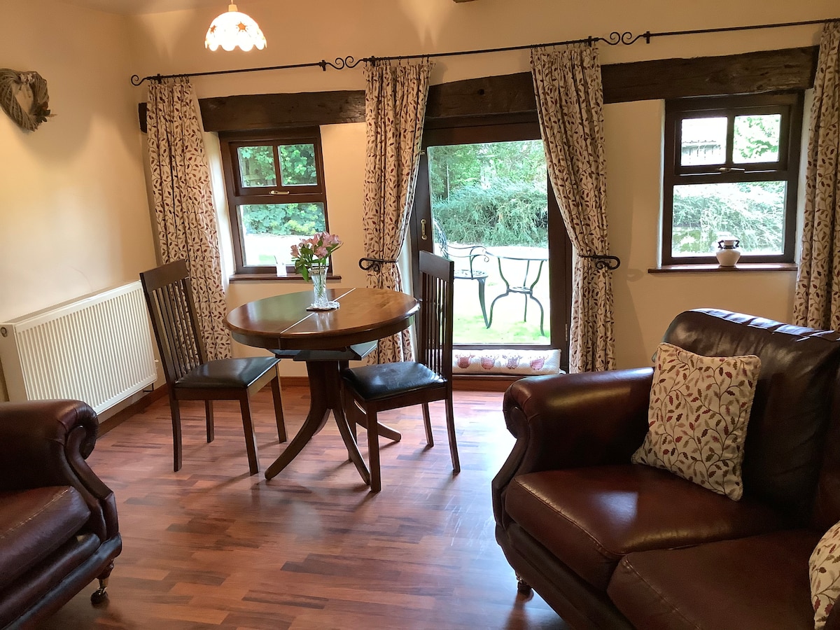 Top performing Airbnb: Monks Memories at Monks Retreat in Derbyshire Dales