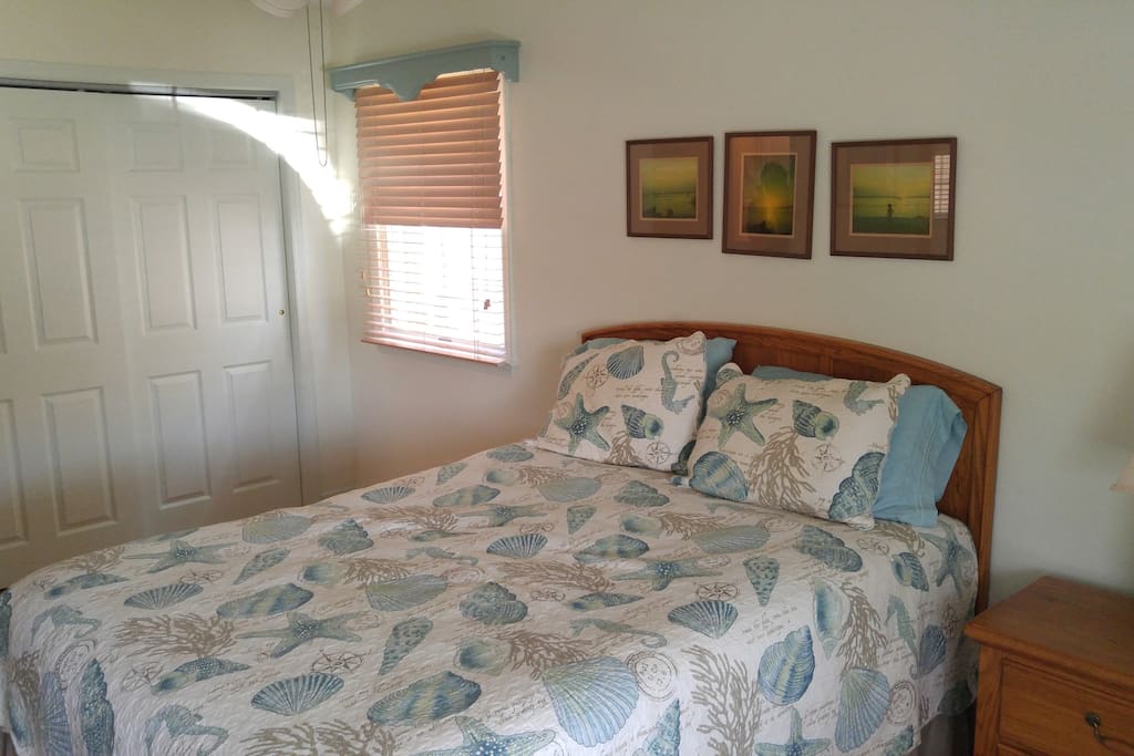 Queen bed