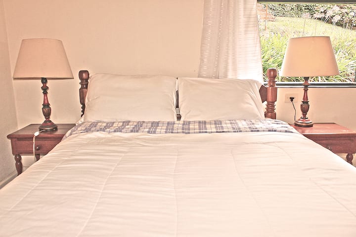 Quarto 3 - cama de casal