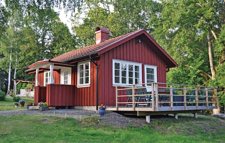 Airbnb Tollered Vacation Rentals Places To Stay Vastra