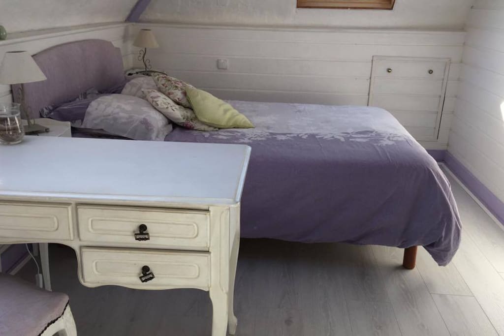 Le sisal a été remplacé par du parquet.