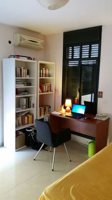Desk in room 1.