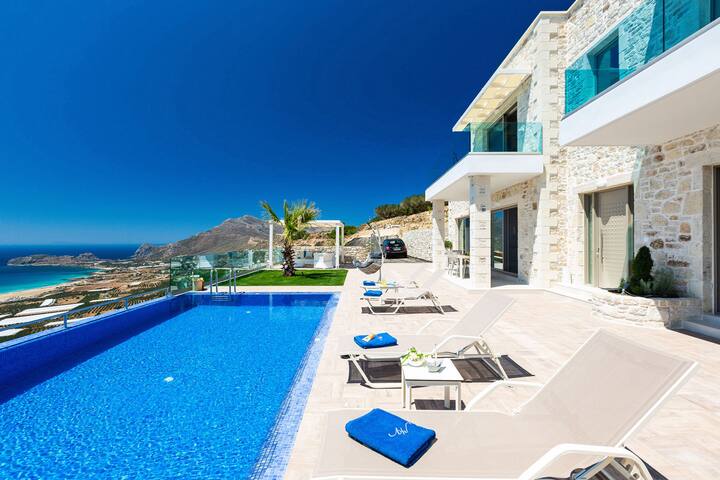 Levanda Villa, 3 BD, 3 BA, private pool, sea views gallery image 3