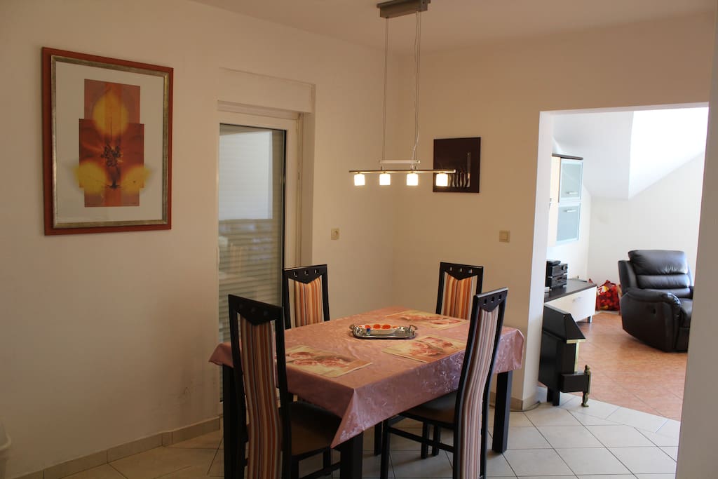 Dining area. - Essbereich