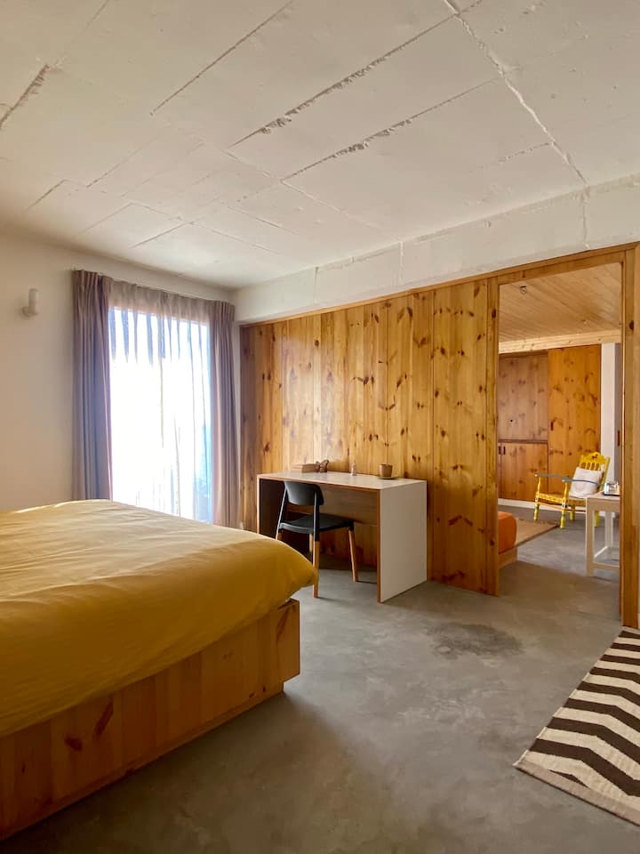 Nuestros acogedores interiores estilo cabaña chalet