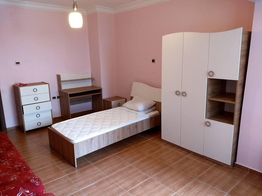 3rd bedroom with a single bed ***NEW***