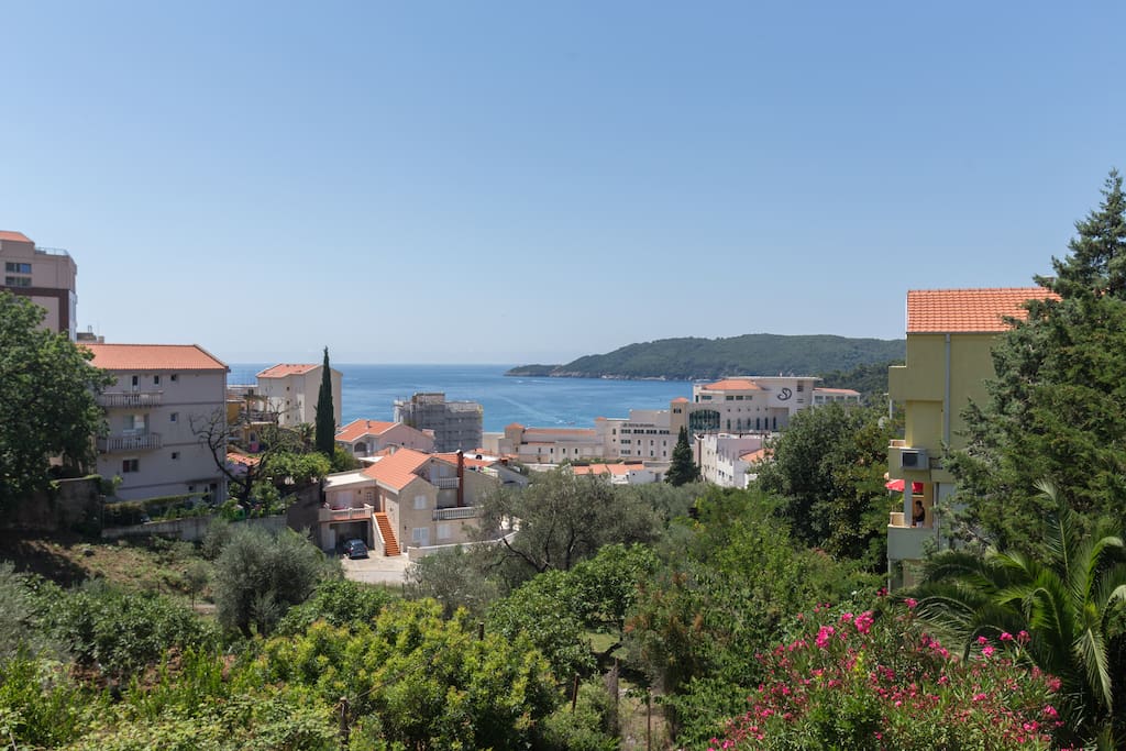 From the balcony you will enjoy this sea view. In the surrounding area there is aqua park, restaurants, coffee shops, market. Everything you need at walking distance.