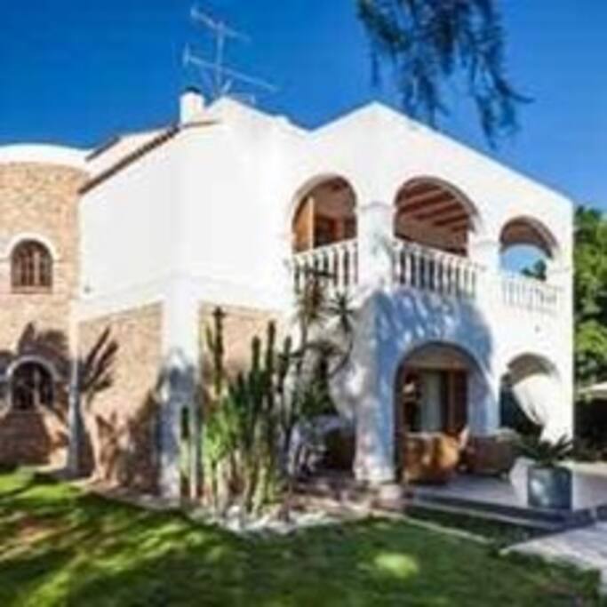 FACHADA