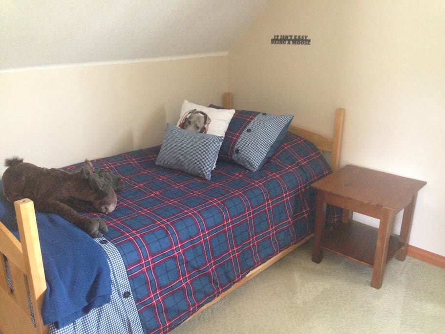 Moose Bedroom - Two Twins