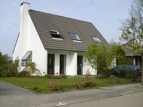 House with 4 bedrooms between Antw. and Brus.