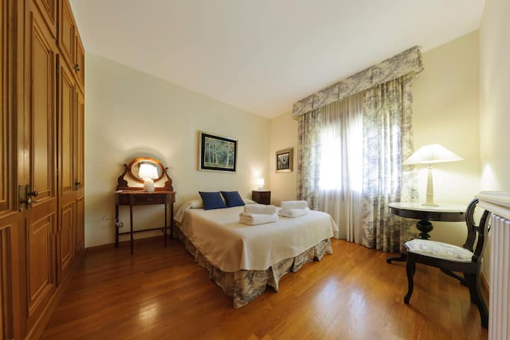 Habitación cama matrimonio