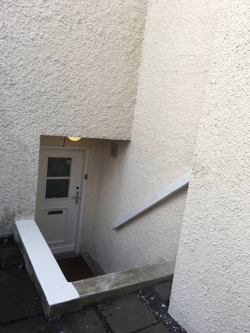 Apartment downstairs, cozy surroundings and quiet.
