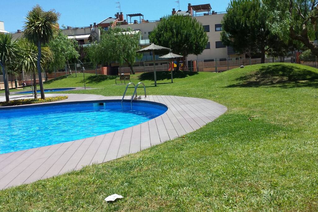 Zona Piscina // Swimming Pool Area //Piscine //
