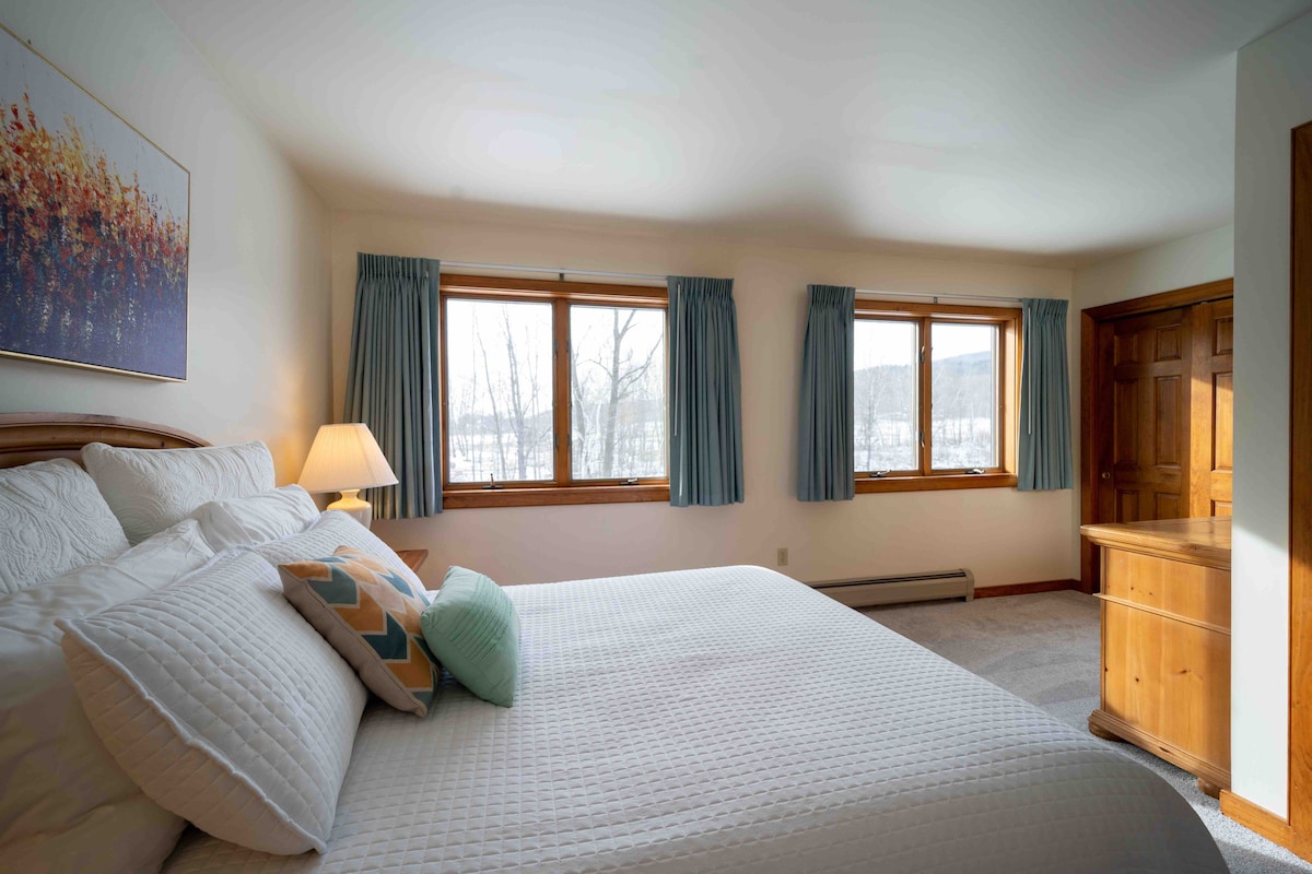 卧室2-带独立卫生间的标准双人床