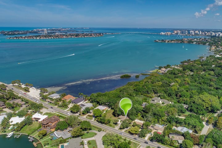 Prime Siesta Dr Home Near Beach & Downtown - Sarasota, FL
