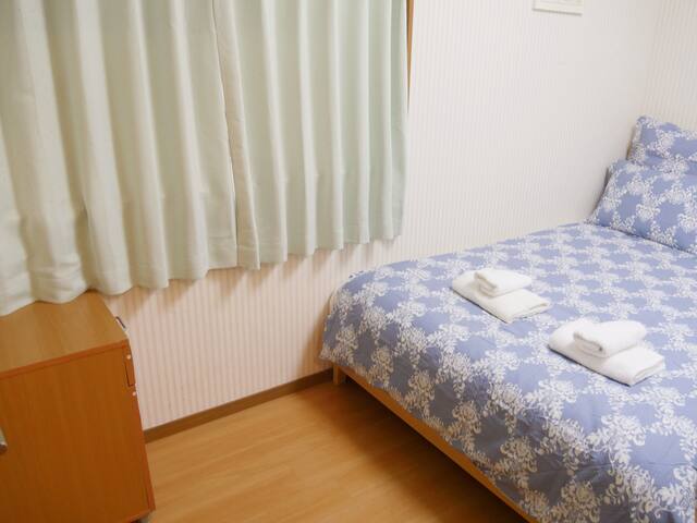 JR Shin-Okubo Sta. 6 min / Shinjuku Two-story Home gallery image 3