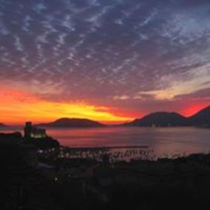 tramonto sul golfo