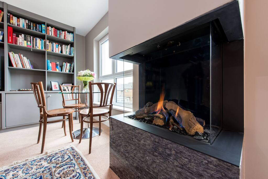 Lounge with gas fire