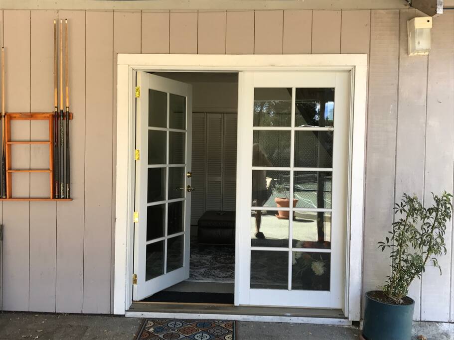 Entry - Private